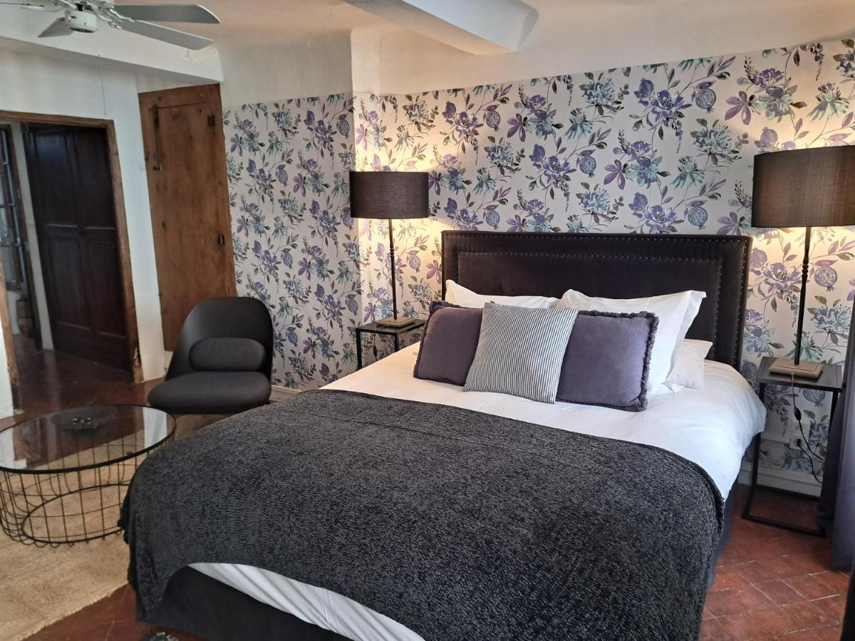 Hotel Le Patio De Sophie Систерон Экстерьер фото
